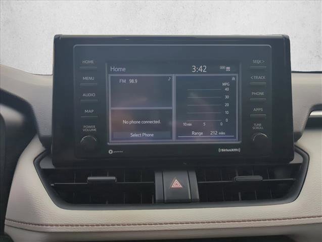 Used 2022 Toyota RAV4 XLE image 13