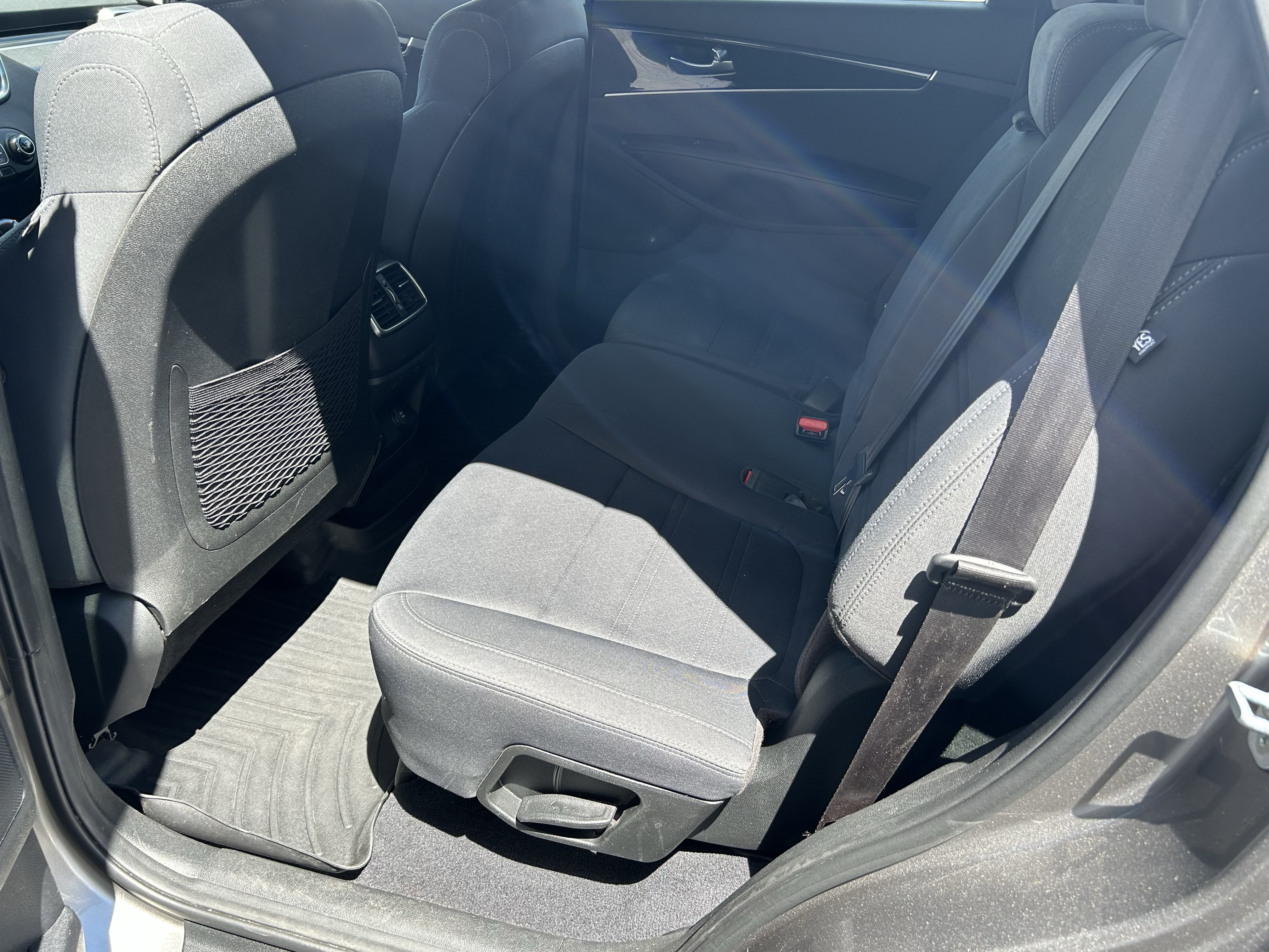 Used 2019 Kia Sorento AWD V6 image 19