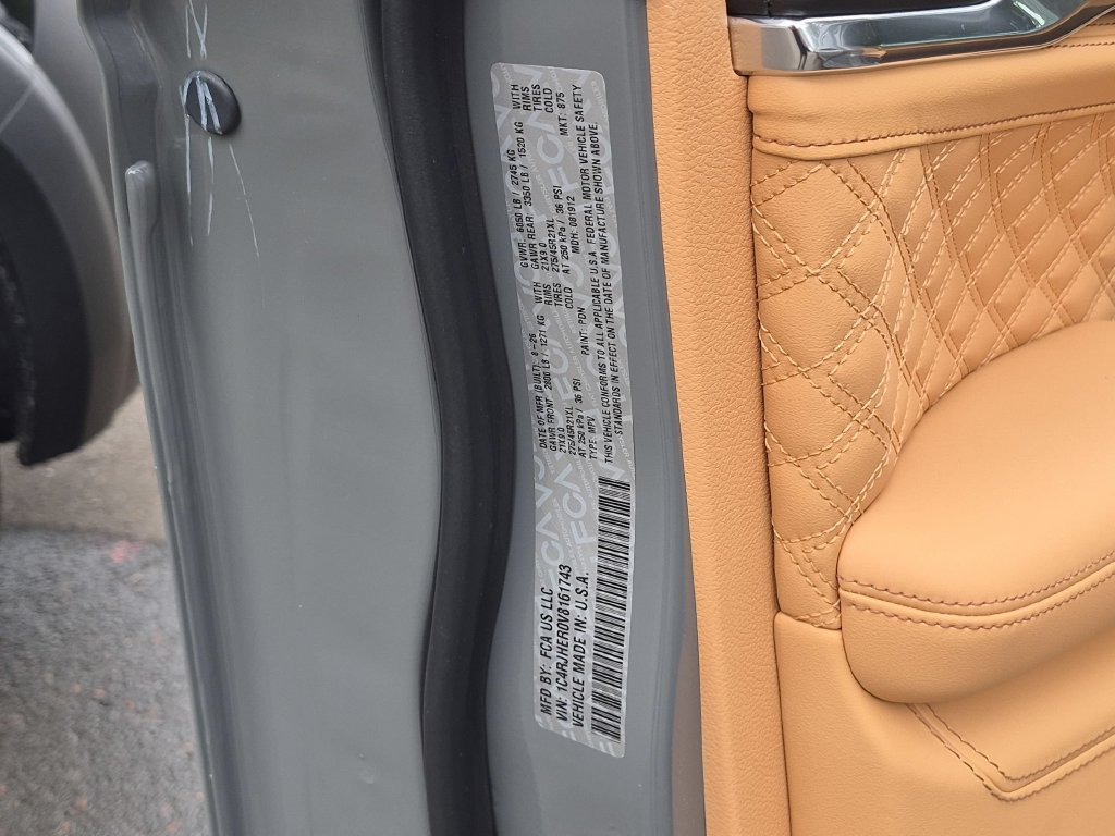 New 2027 Jeep Grand Cherokee Summit AWD/4WD image 29