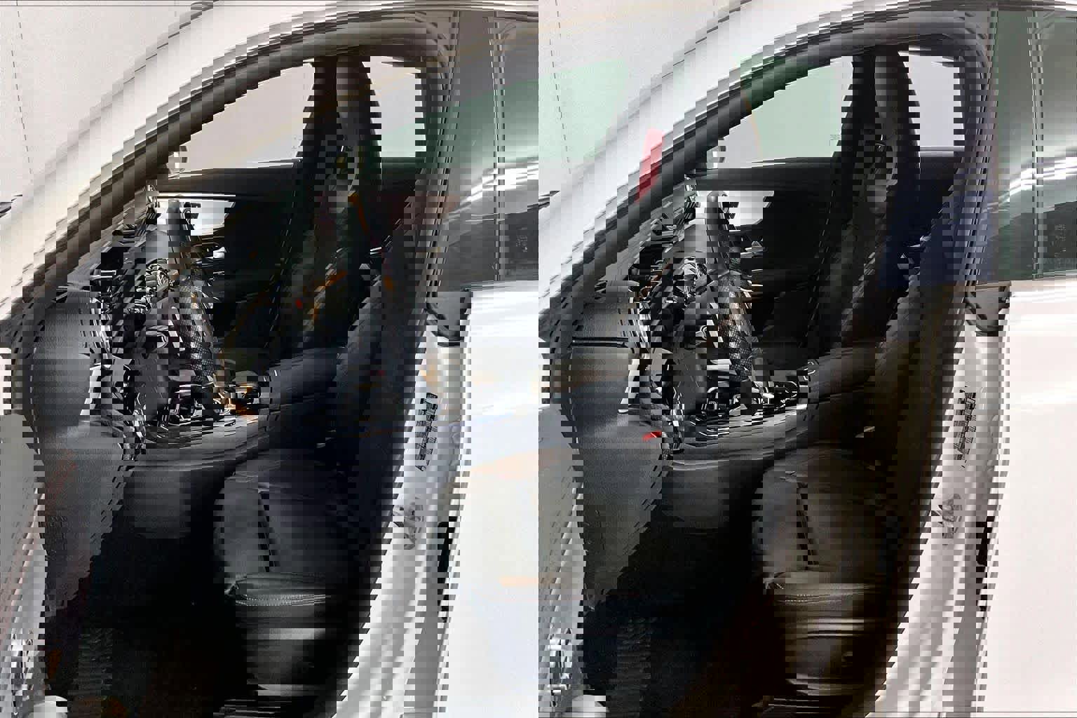 Used 2020 Mercedes-Benz CLA 35 AMG 4MATIC image 9