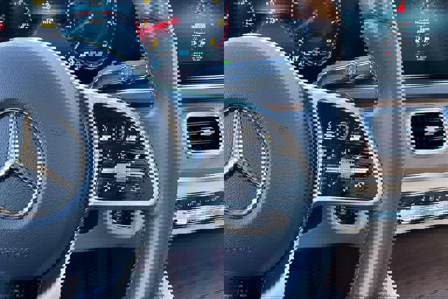 Used 2020 Mercedes-Benz GLE 450 4MATIC image 36