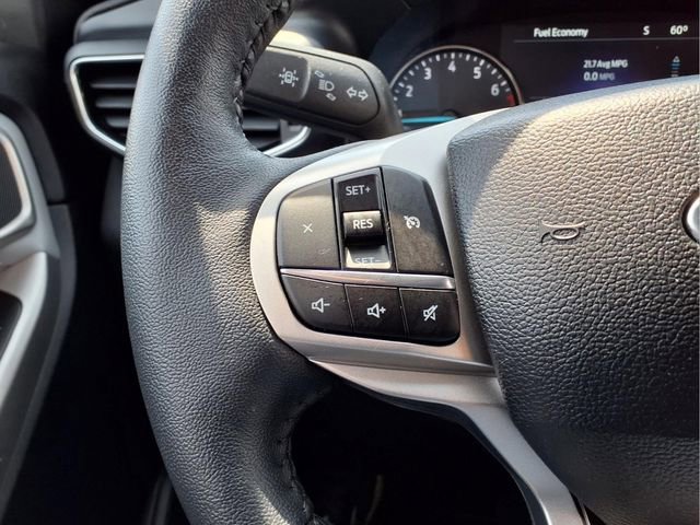 Used 2024 Ford Explorer XLT w/ Equipment Group 202A AWD/4WD image 30