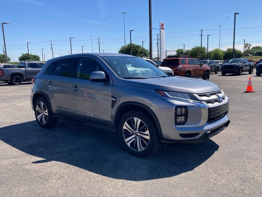 Used 2024 Mitsubishi Outlander Sport ES image 3