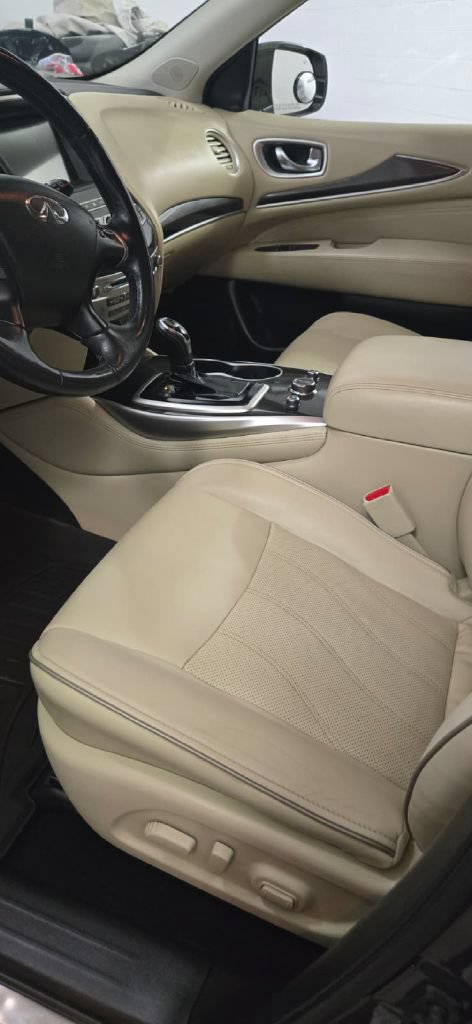 Used 2019 INFINITI QX60 Luxe w/ Essential Package AWD/4WD image 8