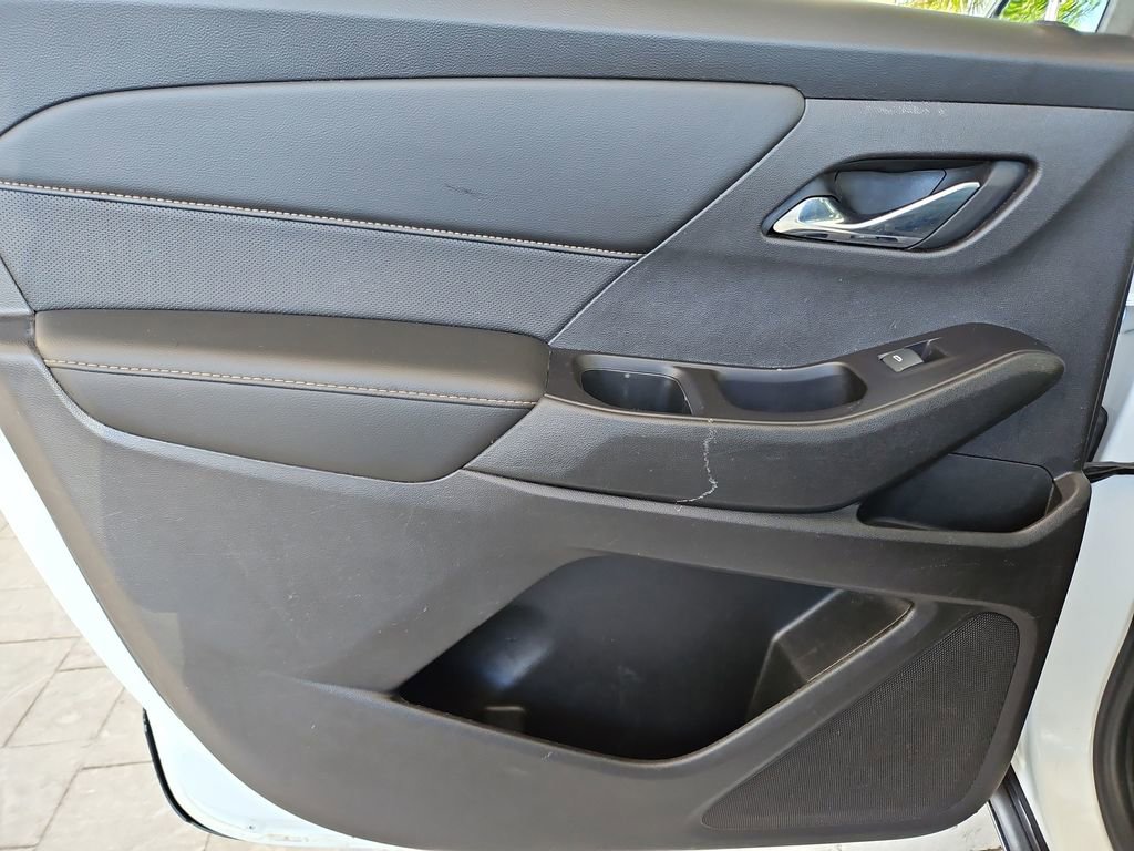 Used 2018 Chevrolet Traverse Premier w/ Redline Edition image 35