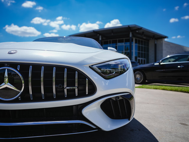 Certified 2023 Mercedes-Benz SL 55 AMG 4MATIC w/ Driver Assistance Package image 6