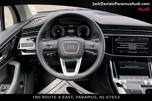 Used 2023 Audi Q7 2.0T Premium w/ Convenience Package AWD/4WD image 5