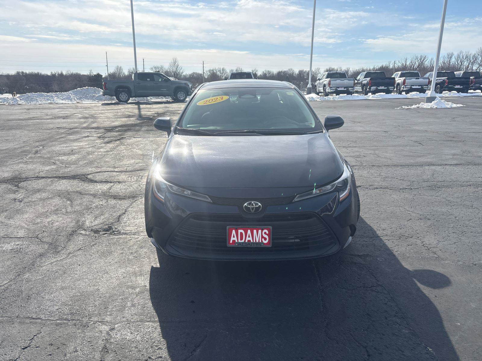 Used 2023 Toyota Corolla LE FWD image 3