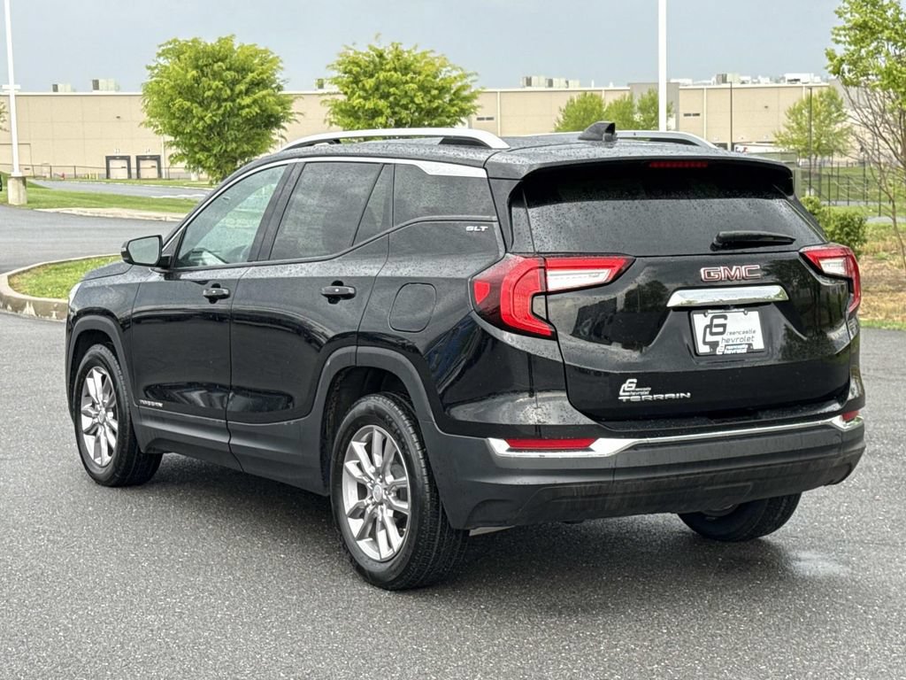 Used 2024 GMC Terrain SLT FWD image 27