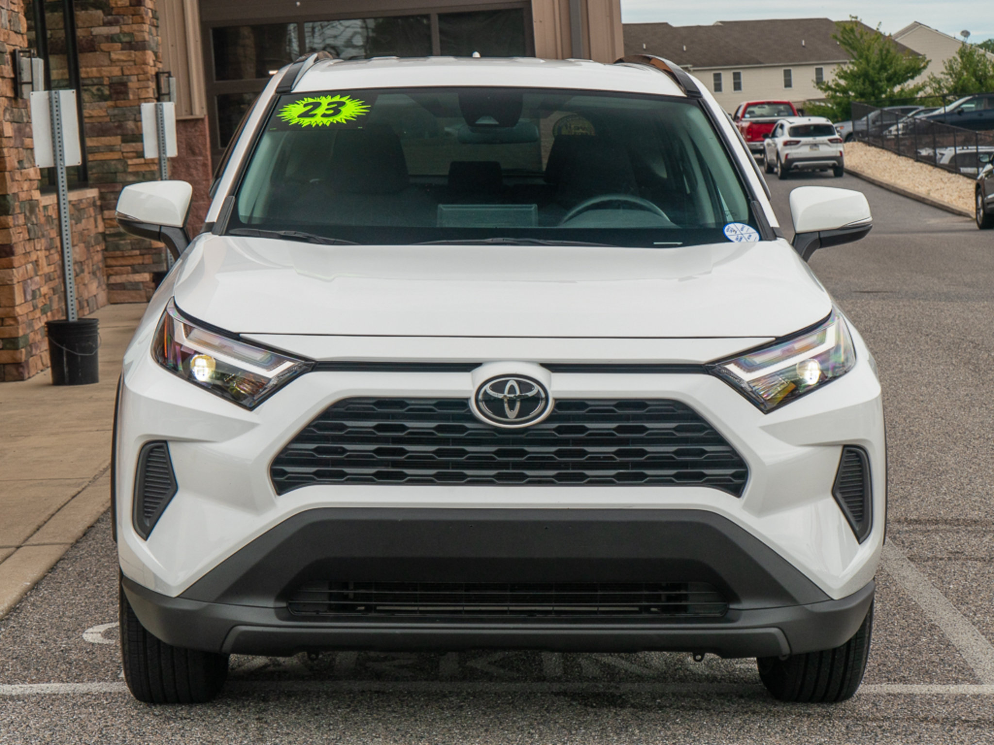 Used 2023 Toyota RAV4 XLE AWD/4WD image 8