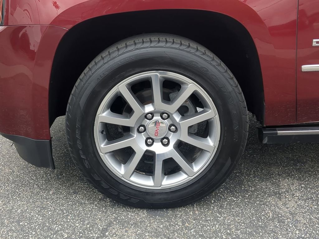 Used 2017 GMC Yukon XL Denali w/ Open Road Package image 37