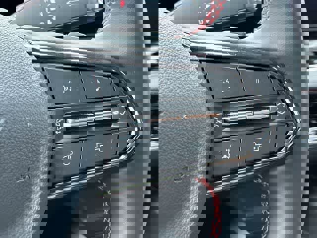 Used 2026 Chevrolet Equinox RS FWD image 25