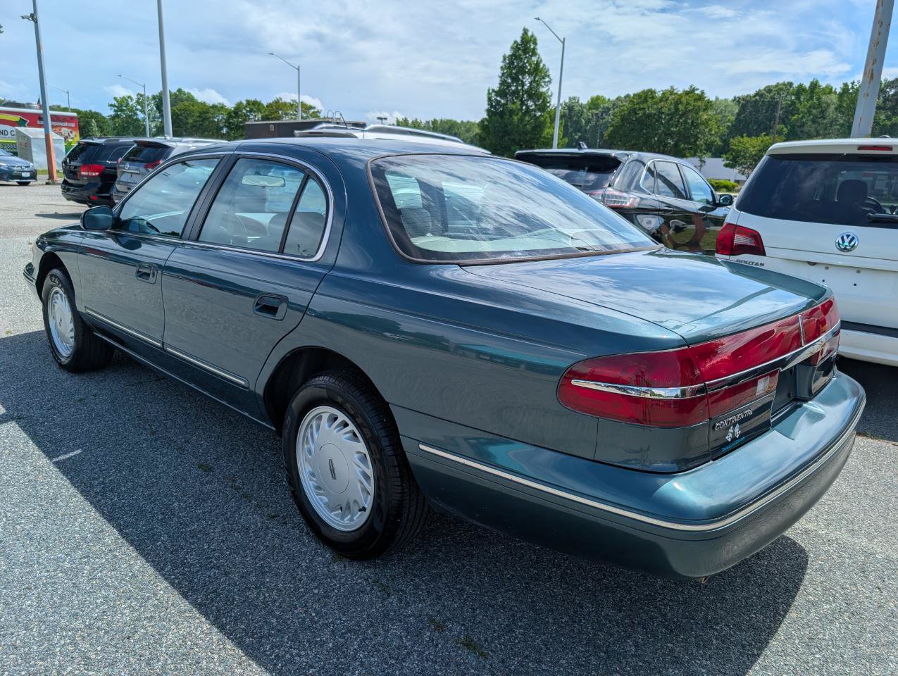 Used 1995 Lincoln Continental FWD image 4