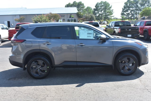 New 2026 Nissan Rogue SV AWD/4WD image 4