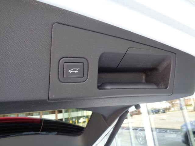 Certified 2023 Cadillac XT5 Sportv w/ Technology Package image 21