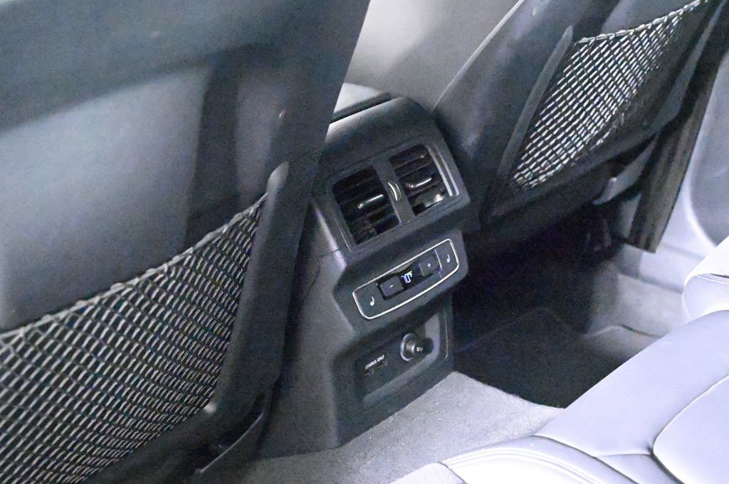 Used 2023 Audi SQ5 Prestige w/ Prestige Package AWD/4WD image 18