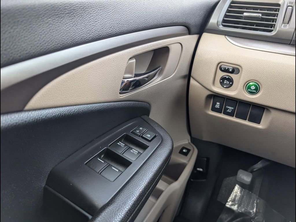 Used 2019 Honda Ridgeline RTL image 17