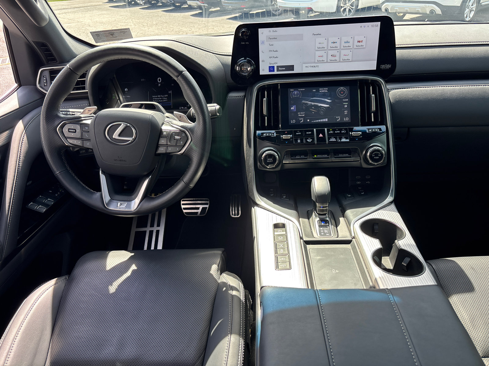 Used 2025 Lexus LX 700h F Sport AWD/4WD image 31