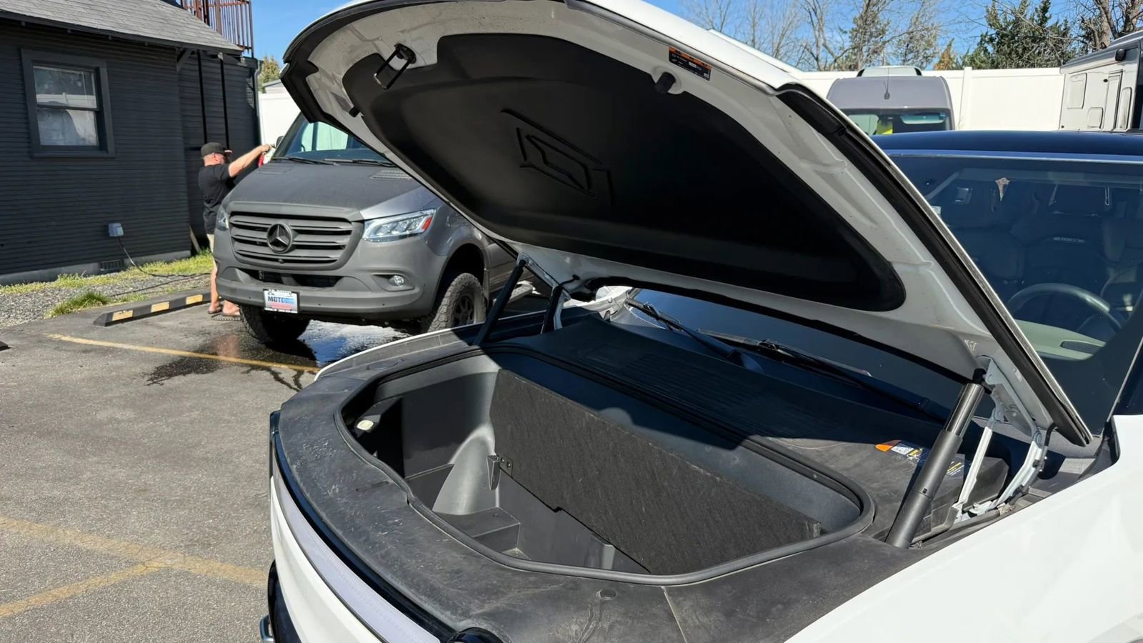 Used 2023 Rivian R1S Launch Edition AWD/4WD image 26