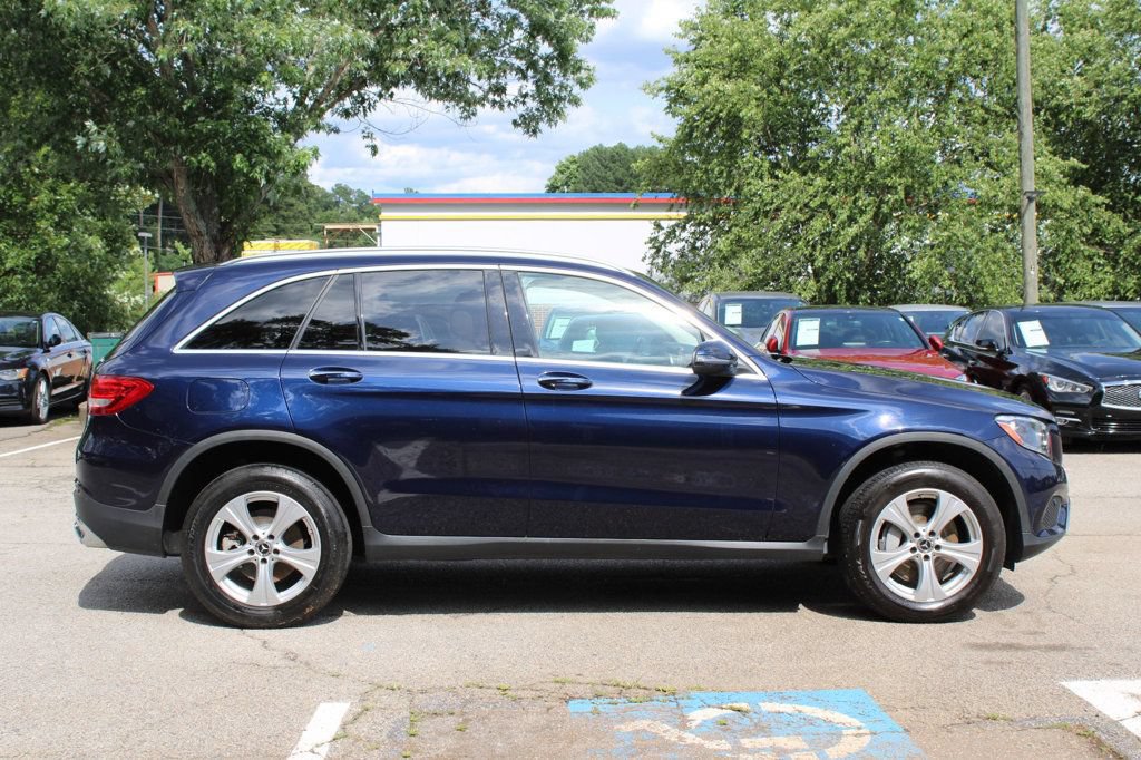 Used 2018 Mercedes-Benz GLC 300 4MATIC image 5