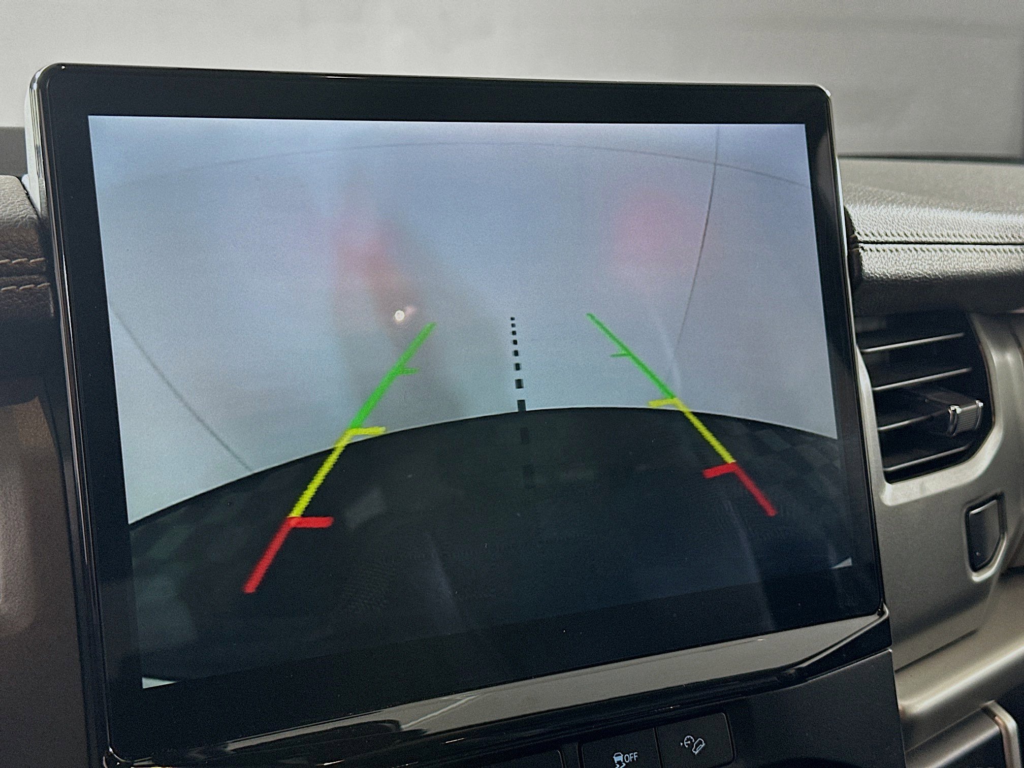 Used 2024 Ford Expedition XLT image 23