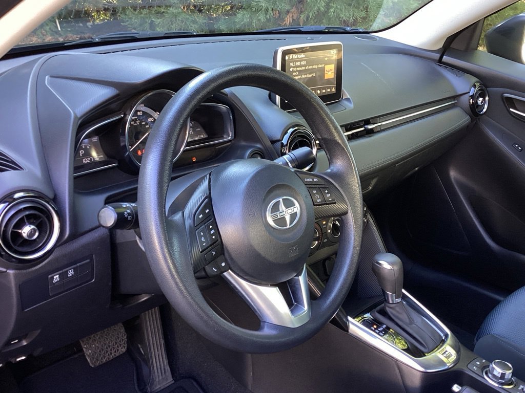 Used 2016 Scion iA FWD image 10