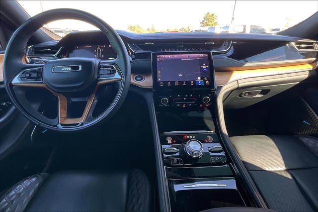 Used 2024 Jeep Grand Cherokee L Summit image 7