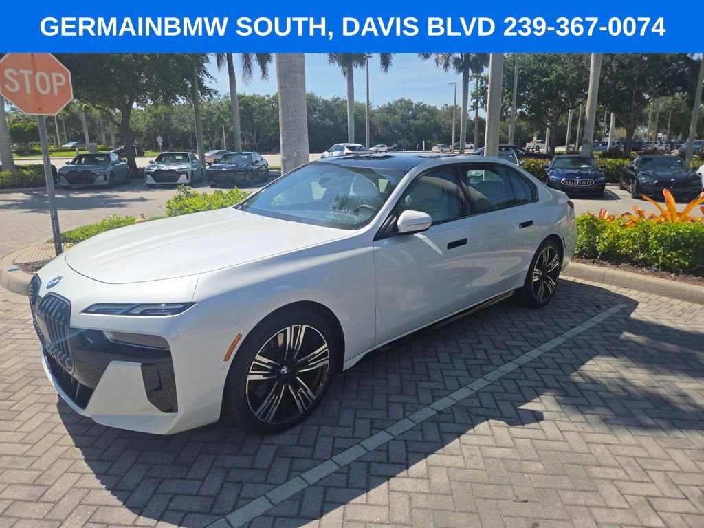 Certified 2025 BMW 760i xDrive AWD/4WD image 5