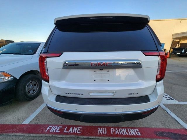 Used 2022 GMC Yukon SLT w/ SLT Premium Package image 5