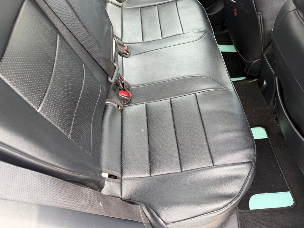 Used 2022 Toyota Corolla LE FWD image 17