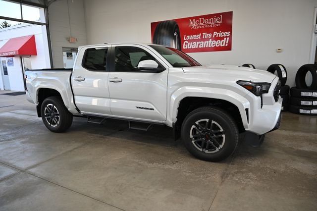 New 2026 Toyota Tacoma TRD Sport AWD/4WD image 4