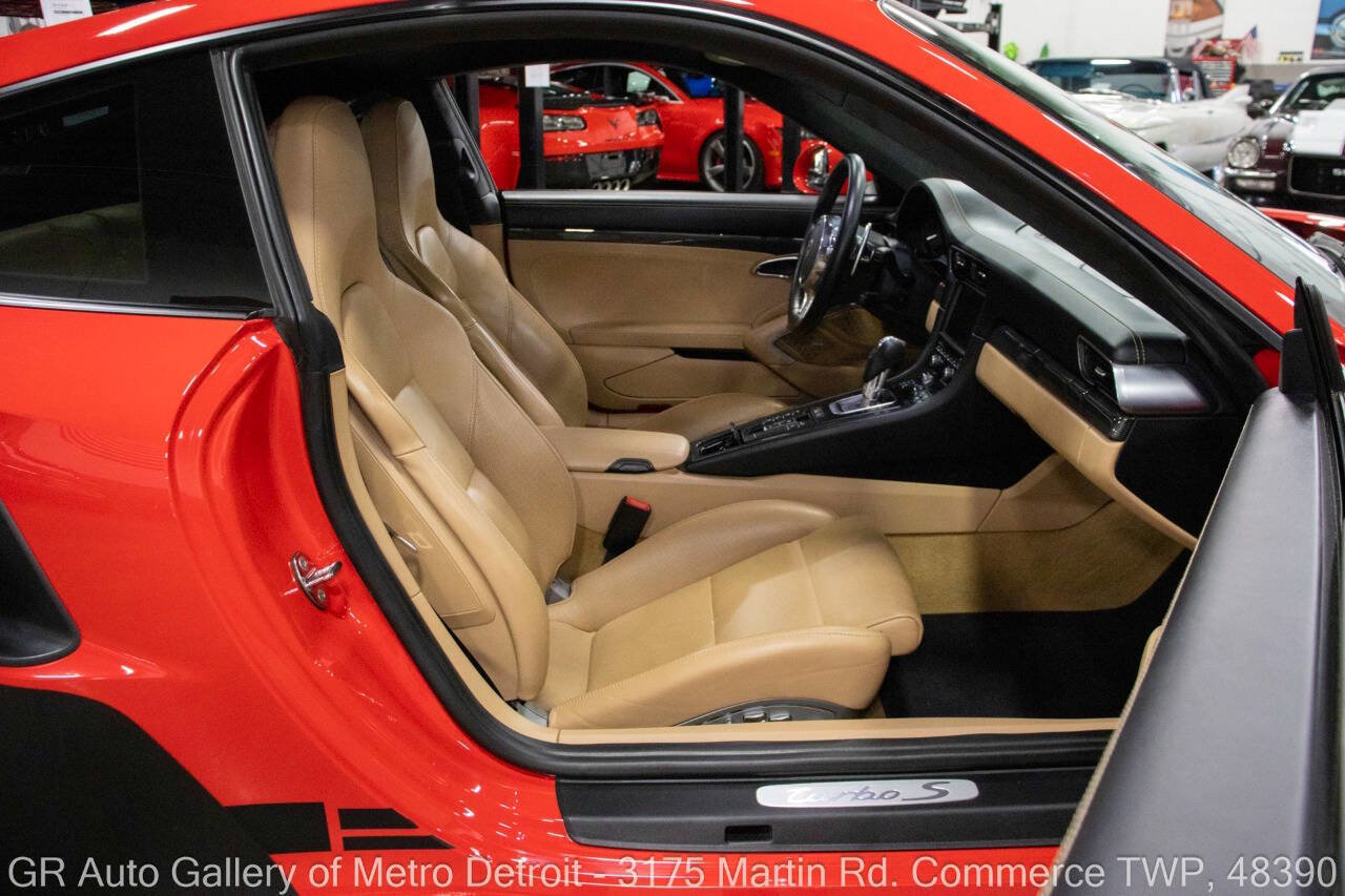 Used 2014 Porsche 911 Turbo S image 37