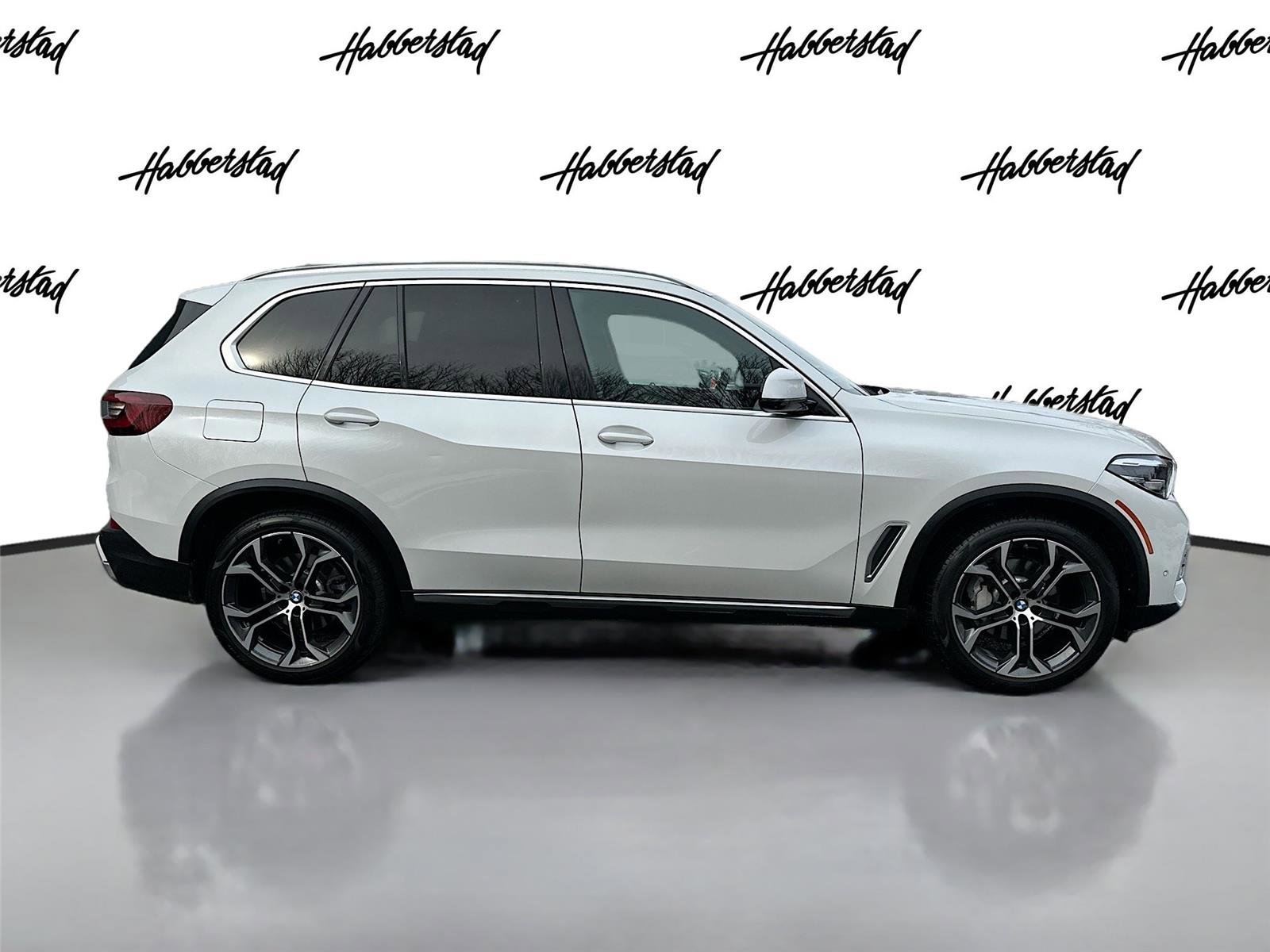Certified 2023 BMW X5 xDrive40i w/ Luxury Seating Package image 4