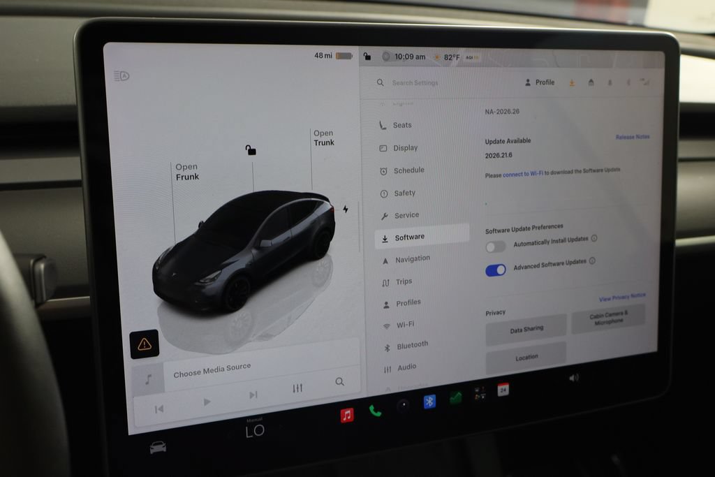 Used 2022 Tesla Model Y Performance AWD/4WD image 34