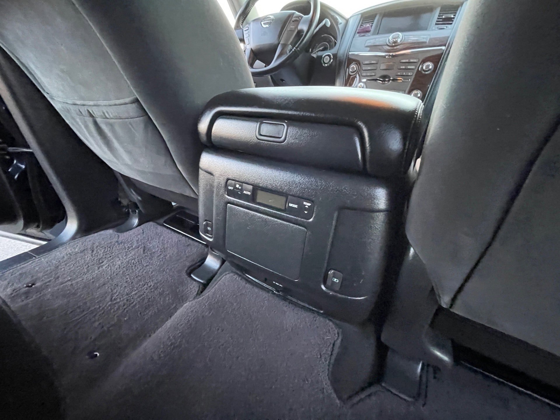Used 2018 Nissan Armada SV w/ Driver Package AWD/4WD image 25