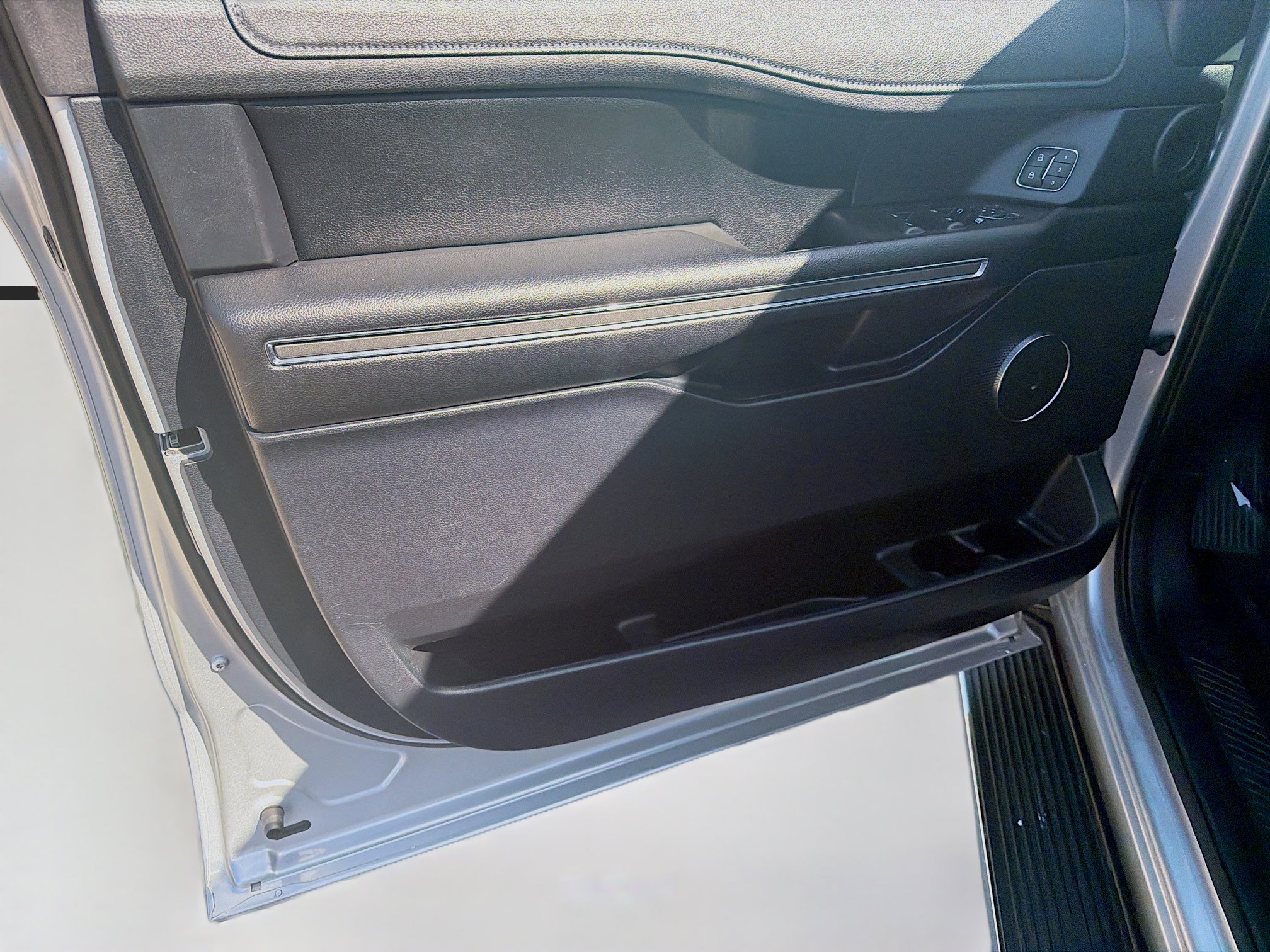 Used 2019 Ford Expedition XLT w/ Equipment Group 202A image 19