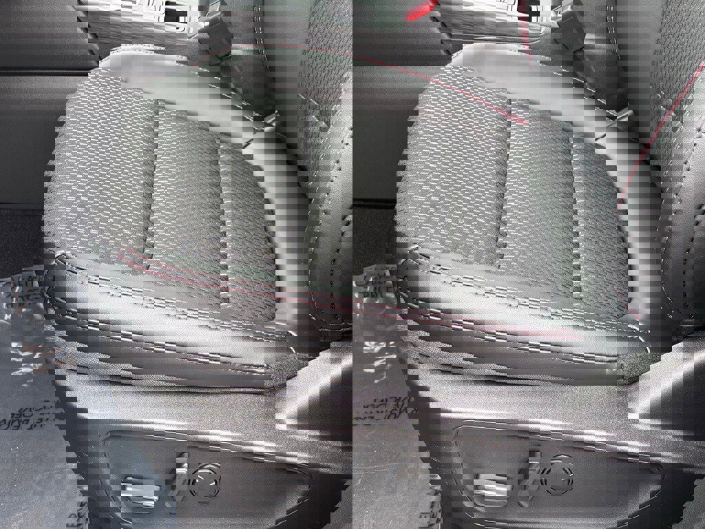 New 2026 Ford Escape ST-Line w/ Tech Pack #1 image 42