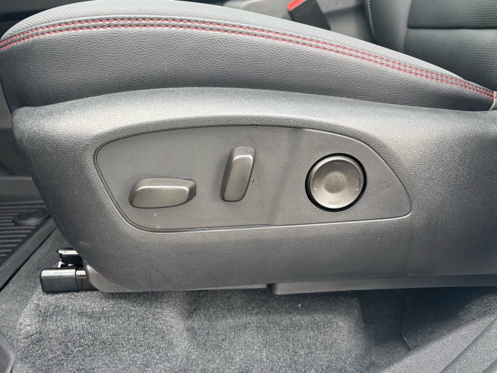 Used 2024 Chevrolet Traverse RS w/ LPO, Floor Liner Package image 17