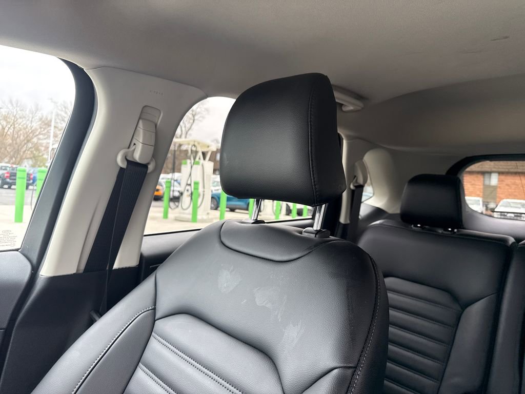 Used 2024 Ford Edge SEL w/ Convenience Package image 39