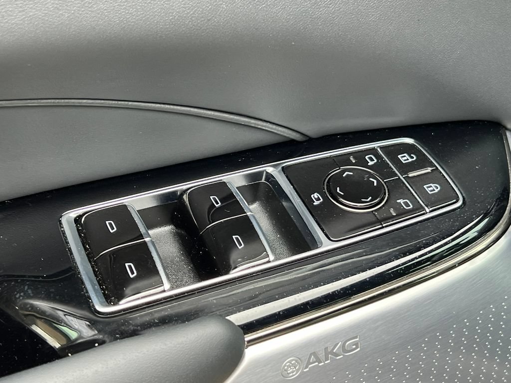 Certified 2026 Cadillac Lyriq V AWD/4WD image 17