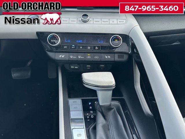 Used 2023 Hyundai Elantra Limited FWD image 20
