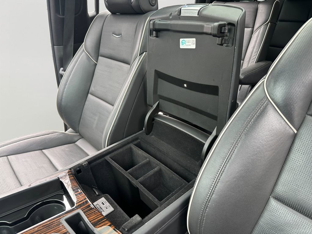 Used 2023 Cadillac Escalade ESV Premium Luxury image 20
