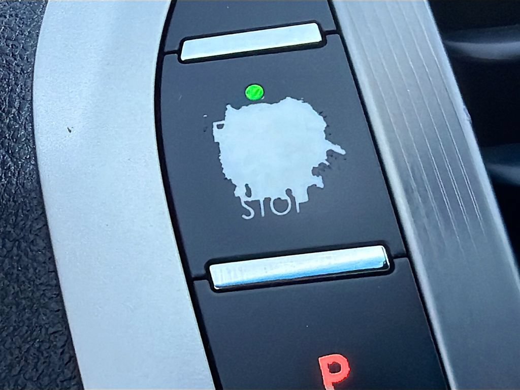 Used 2020 Lincoln MKZ FWD image 33