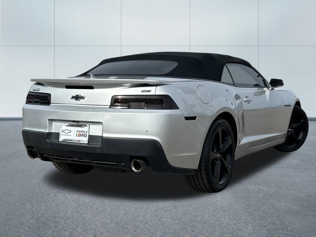 Used 2015 Chevrolet Camaro SS w/ RS Package image 2