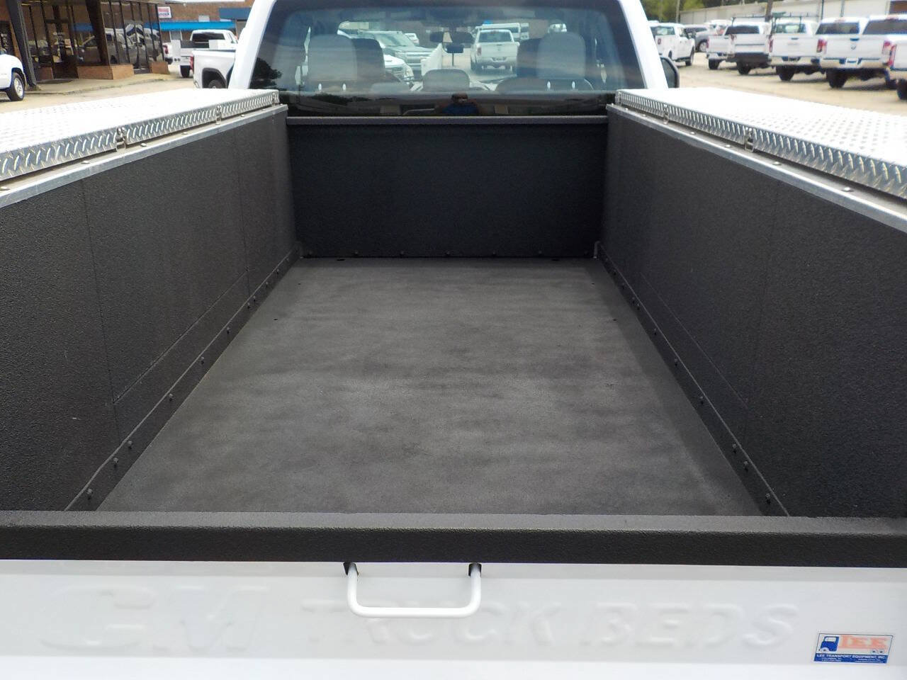 Used 2022 Ford F250 XL w/ Power Equipment Group RWD image 5