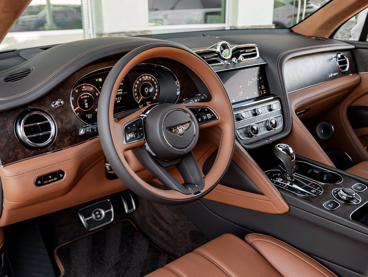 Used 2027 Bentley Bentayga AWD/4WD image 19