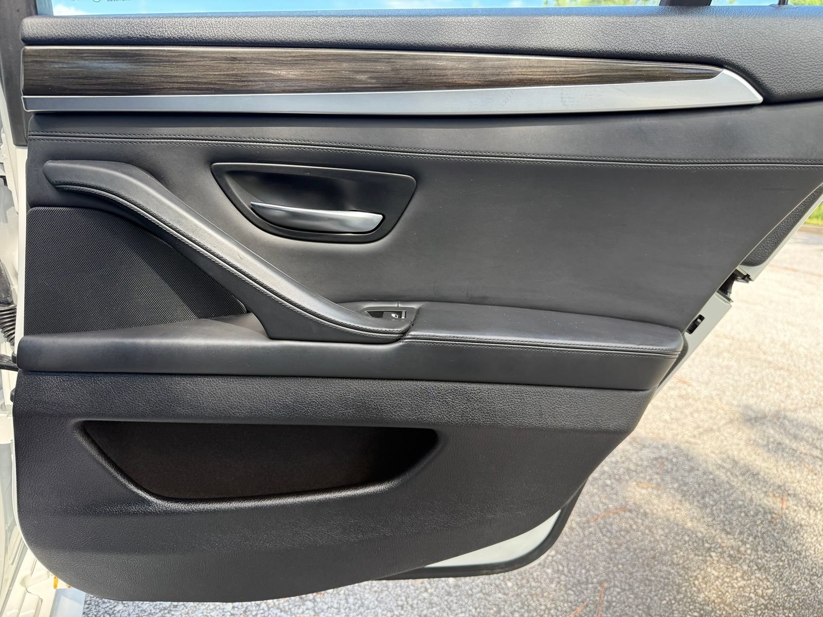 Used 2015 BMW 550i Sedan RWD image 48