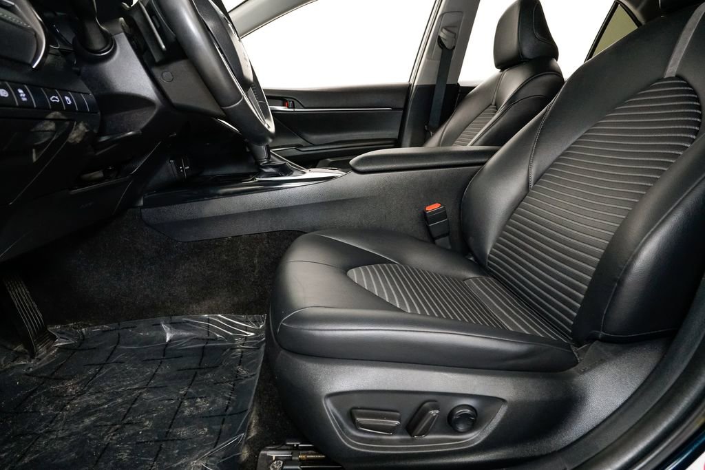 Used 2018 Toyota Camry SE image 9