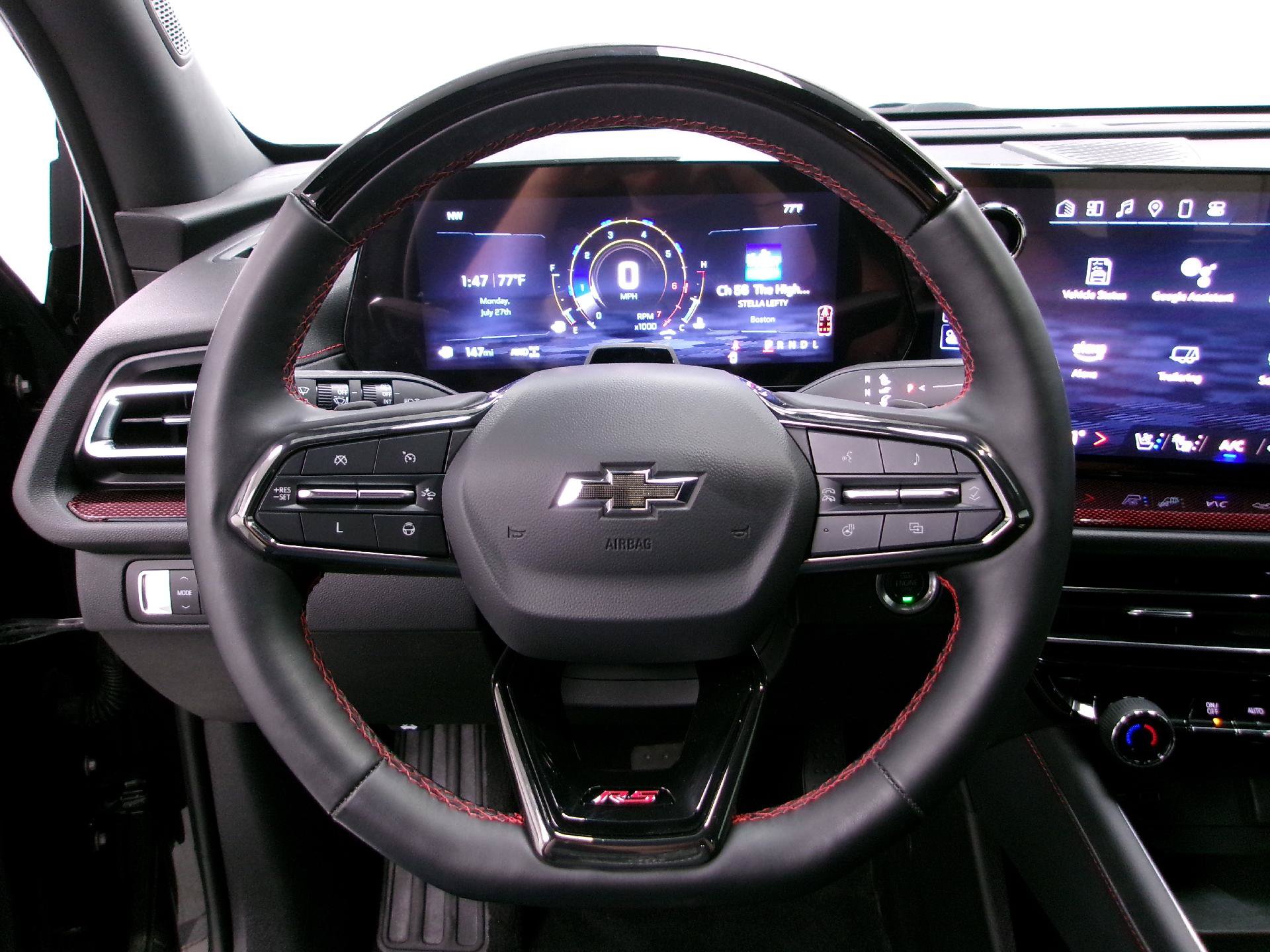 Used 2024 Chevrolet Traverse RS AWD/4WD image 8