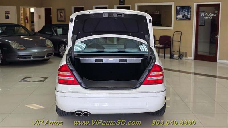 Used 2007 Mercedes-Benz C 230 Sedan image 9